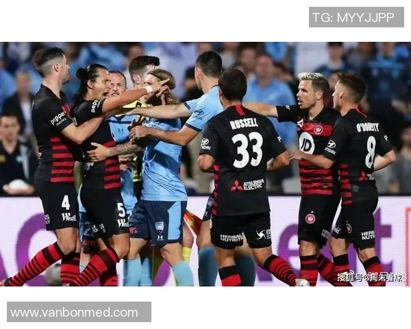 悉尼FC迎战中部海岸海员展开激烈对决争夺澳超联赛积分榜优势