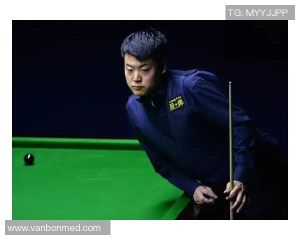 梁文博与宾汉姆巅峰对决谁能在斯诺克赛场上笑到最后