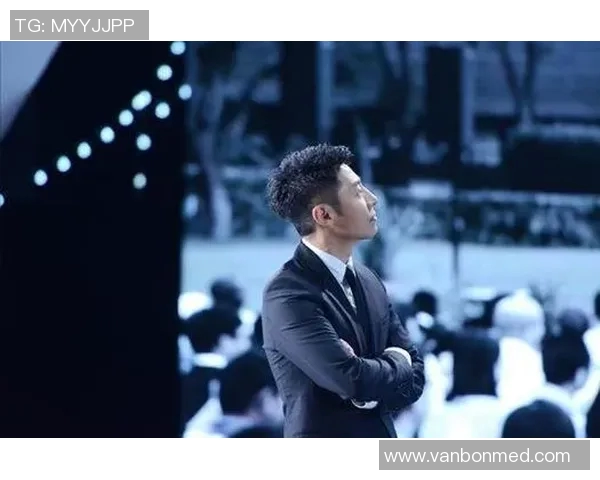 神秘人对决王牌揭开隐藏的真相与智慧的较量