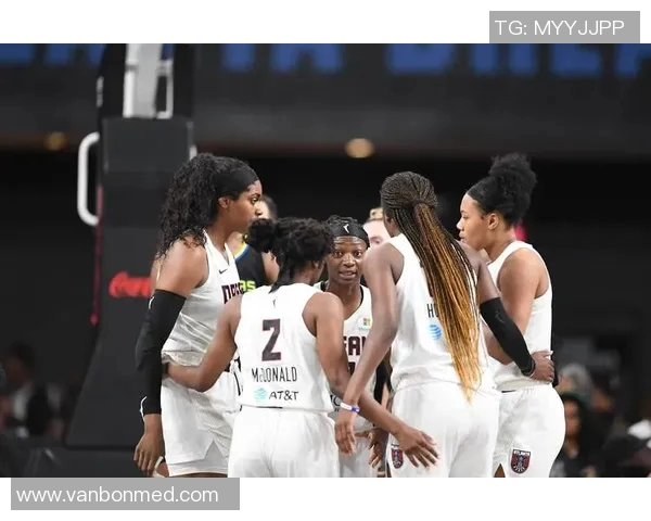 达拉斯飞马与狂热的激烈对决揭示了WNBA季后赛的精彩与悬念