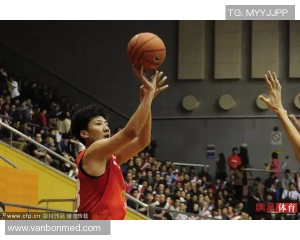 韩硕：从篮球场上的新星到商业领域的成功典范之路