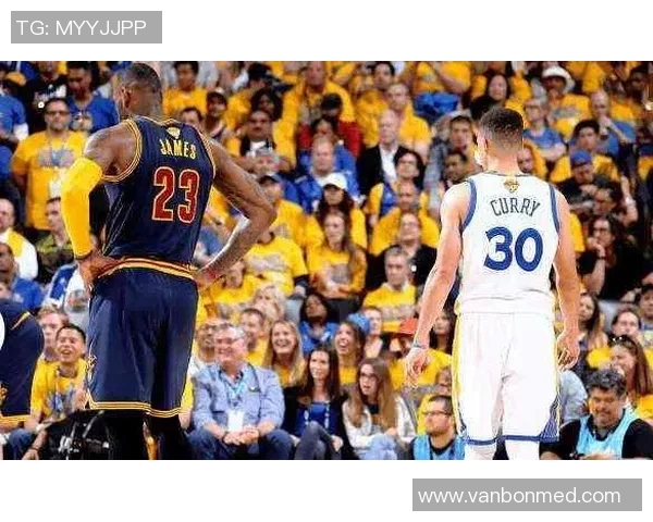 骑士与勇士总决赛四战全景回顾与精彩瞬间分析 骑士与勇士总决赛四战全景回顾与精彩瞬间分析