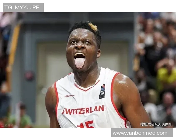 克林特卡佩拉：从新秀到NBA明星的成长之路与挑战