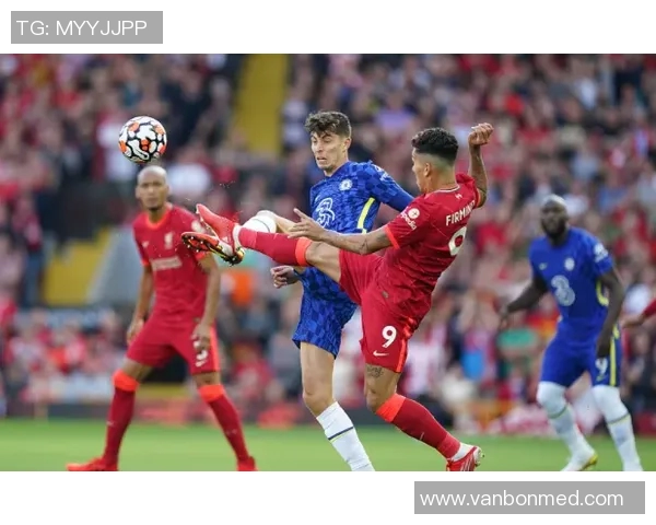 赖扬对阵波斯波利斯的精彩较量即将上演球迷期待的巅峰对决