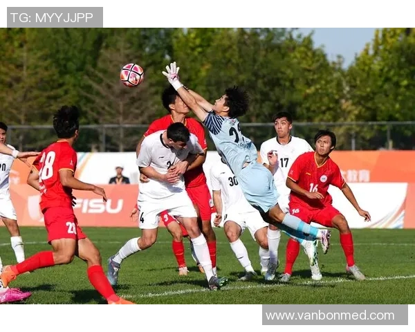 智利大学与达咖玛的精彩对决揭示足球战术与团队协作的完美结合