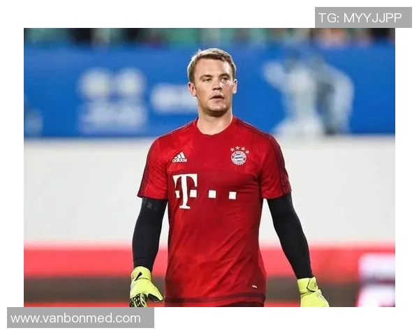 诺伊尔重伤缺席赛季拜仁紧急求助德赫亚救火守门