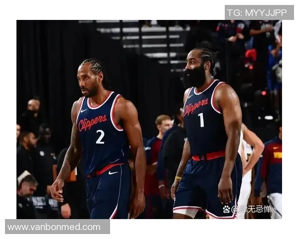 2014年勇士与快船精彩对决全场回放重温经典瞬间与激烈时刻