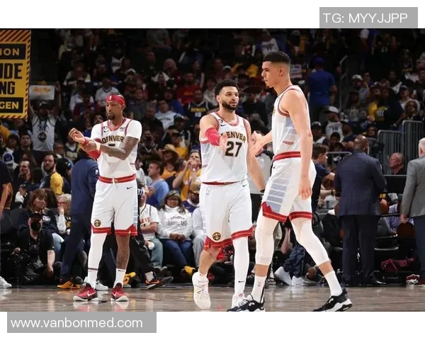 2016年2月猛龙对决精彩瞬间回顾与赛季表现分析 2016年2月猛龙对决精彩瞬间回顾与赛季表现分析