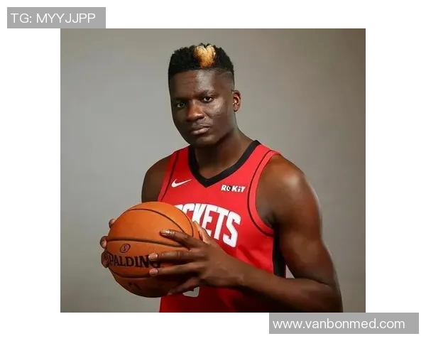 克林特卡佩拉:从默默无闻到NBA篮板王的辉煌之路 克林特卡佩拉:从默默无闻到NBA篮板王的辉煌之路