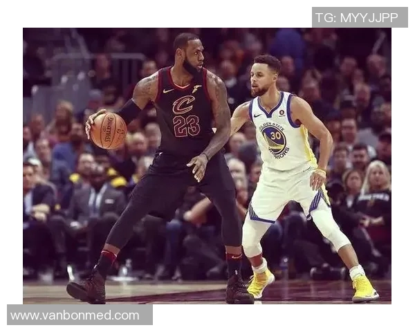 勇士与骑士NBA决赛总分对决回顾及精彩瞬间分析