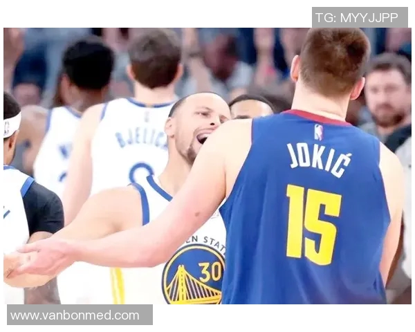 勇士与掘金对决数据分析揭示球队表现与关键球员贡献 勇士与掘金对决数据分析揭示球队表现与关键球员贡献