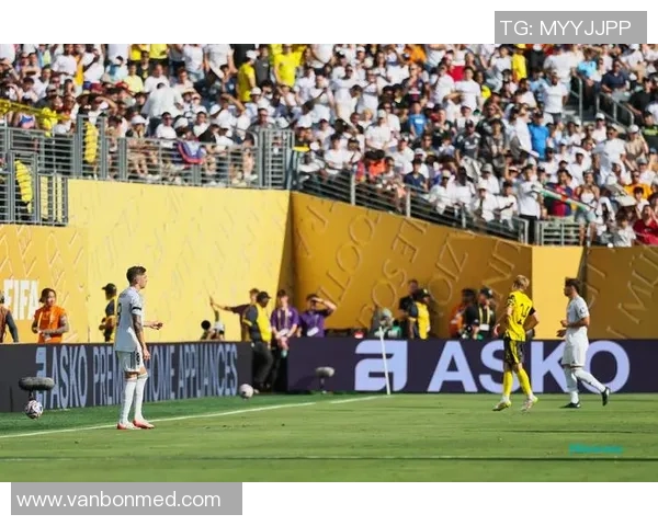 姆巴佩领衔法国队征战世界杯新征程球迷期待他的精彩表现与突破时刻 姆巴佩领衔法国队征战世界杯新征程球迷期待他的精彩表现与突破时刻