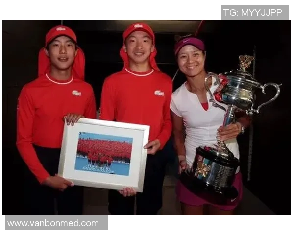 深圳网球队的拼搏之路:选拔赛背后的故事与梦想 深圳网球队的拼搏之路:选拔赛背后的故事与梦想