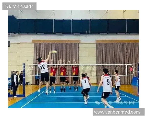 深圳排球队的耐力挑战与突破探索聚焦排球运动的未来发展 深圳排球队的耐力挑战与突破探索聚焦排球运动的未来发展