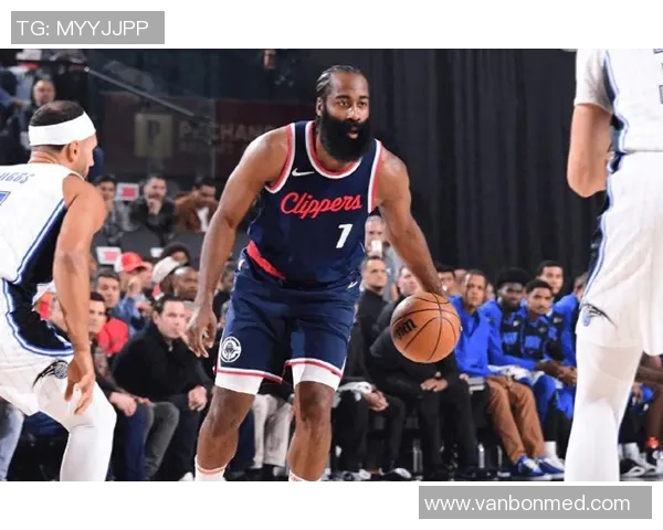 篮球明星瓦格纳的崛起之路与他在NBA的辉煌成就分析